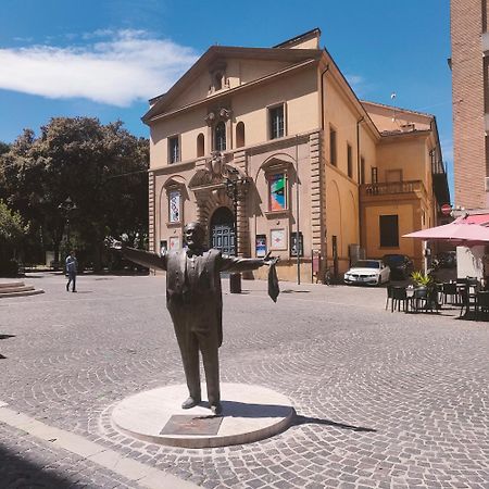 Il Nido Di Silvia A Due Passi Dal Teatro Rossini Apartment Pesaro Ngoại thất bức ảnh