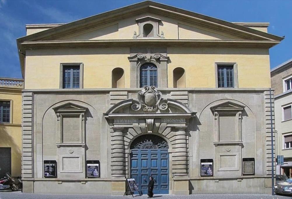 Il Nido Di Silvia A Due Passi Dal Teatro Rossini Apartment Pesaro Ngoại thất bức ảnh